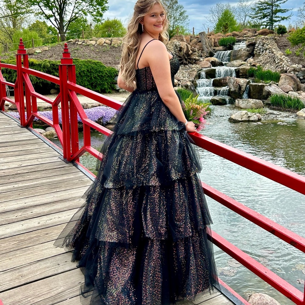 BLACK PROM DRESS